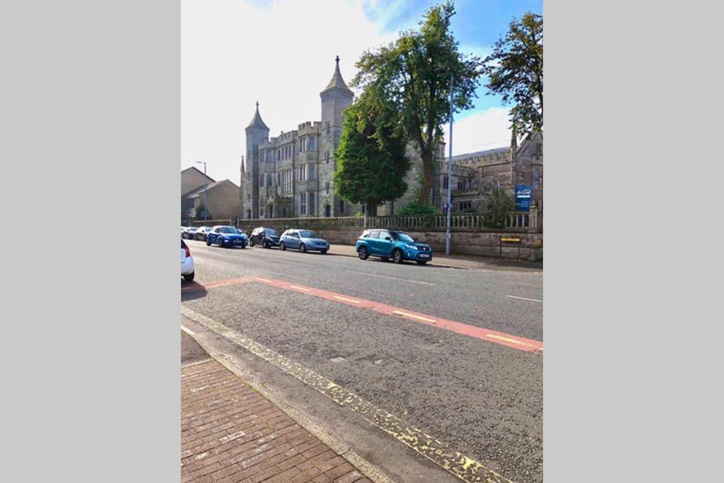 The Warwick Apartment Greenock Eksteriør bilde